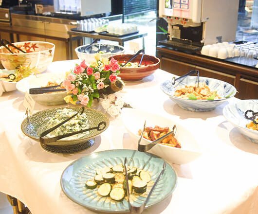 朝食